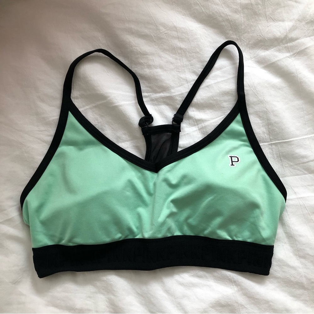 PINK Ultimate Lightly Lined Sports Bra
